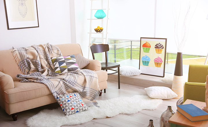 Kitchen roller blind