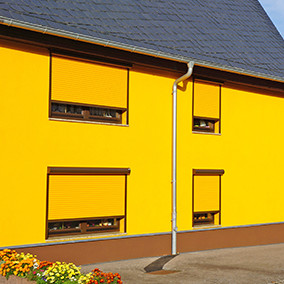 volet roulant jaune