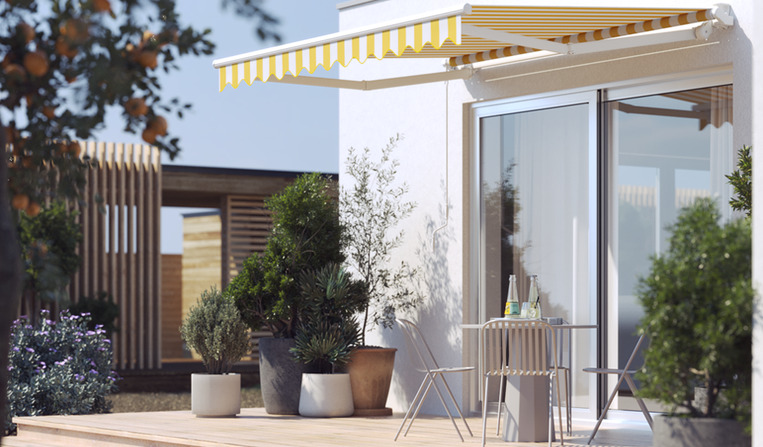 Store banne sur mesure jaune-blanc